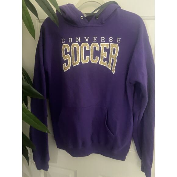 Converse Soccer Purple fruit Of The Loom Hoodie Size M - Picture 1 of 9